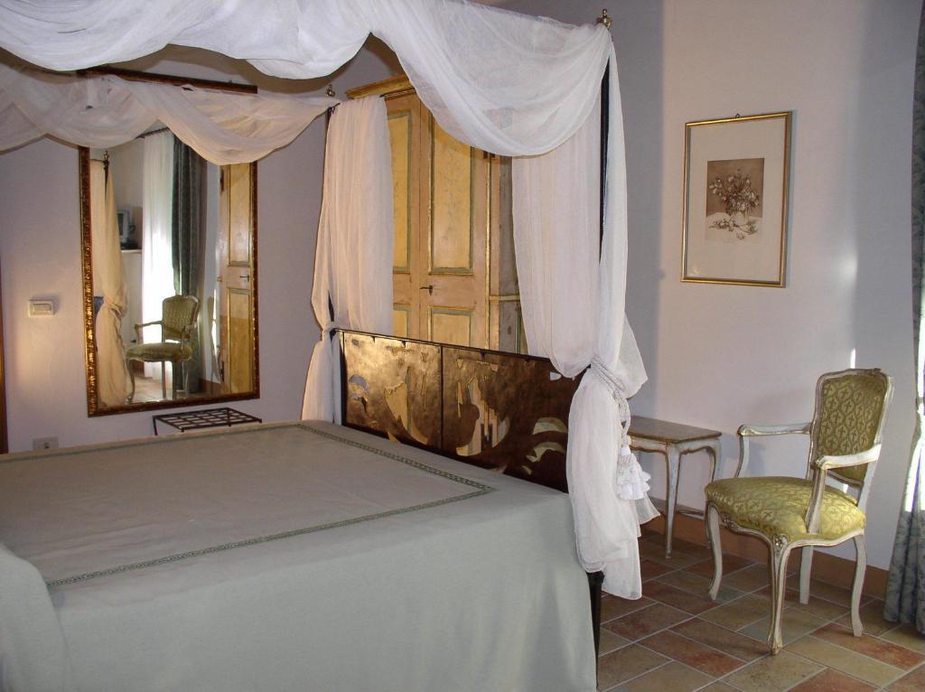 L'Arcadia Guest House Пиетрасанта Стая снимка