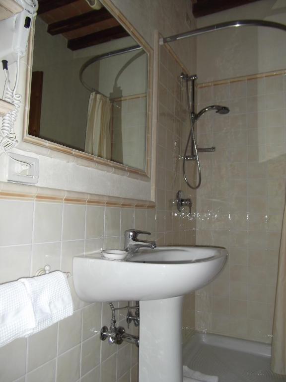 L'Arcadia Guest House Пиетрасанта Стая снимка